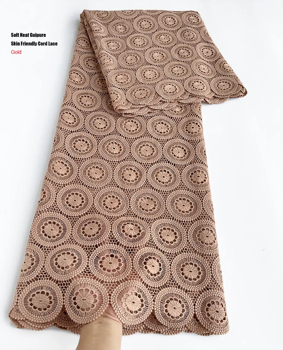 Plain Gold Skin Healthy Guipure Cord Lace Eccellente Ricamo African Cupion Lace Nigeria Eventi Occasioni Cerimonia Abito In Cotone