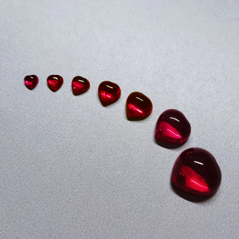 Nuovo Arrivo Hot Ruby Red Cabochon Pietre A Forma Di Cuore Forma Ovale Sfaccettato Perline Di Pietra Per Gioielli Che Fanno Diy