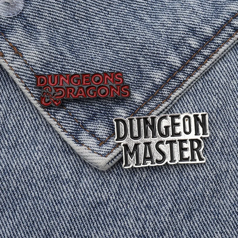 Punk Dnd Dungeon Master Dungeons And Dragons Dello Smalto Pin Spilla Personalizzata Sacchetto Di Vestiti D20 Distintivi E Simboli Gioco Di Ruolo Gioie