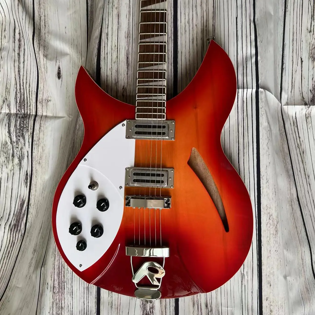 Chitarra Elettrica Rickenbacker 330, Corpo Semicavo, Colore Cherry Sunburst, Tastiera In Palissandro, Guitarra A 6 Corde, Muslimate, Milwau