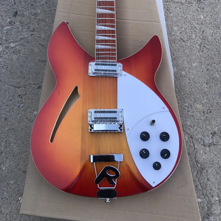 Ric Modello 330 Chitarra Elettrica Cherry Sunburst 21 Tasti Semi Hollow Body 2 Tostapane Rickenbacker Pickup