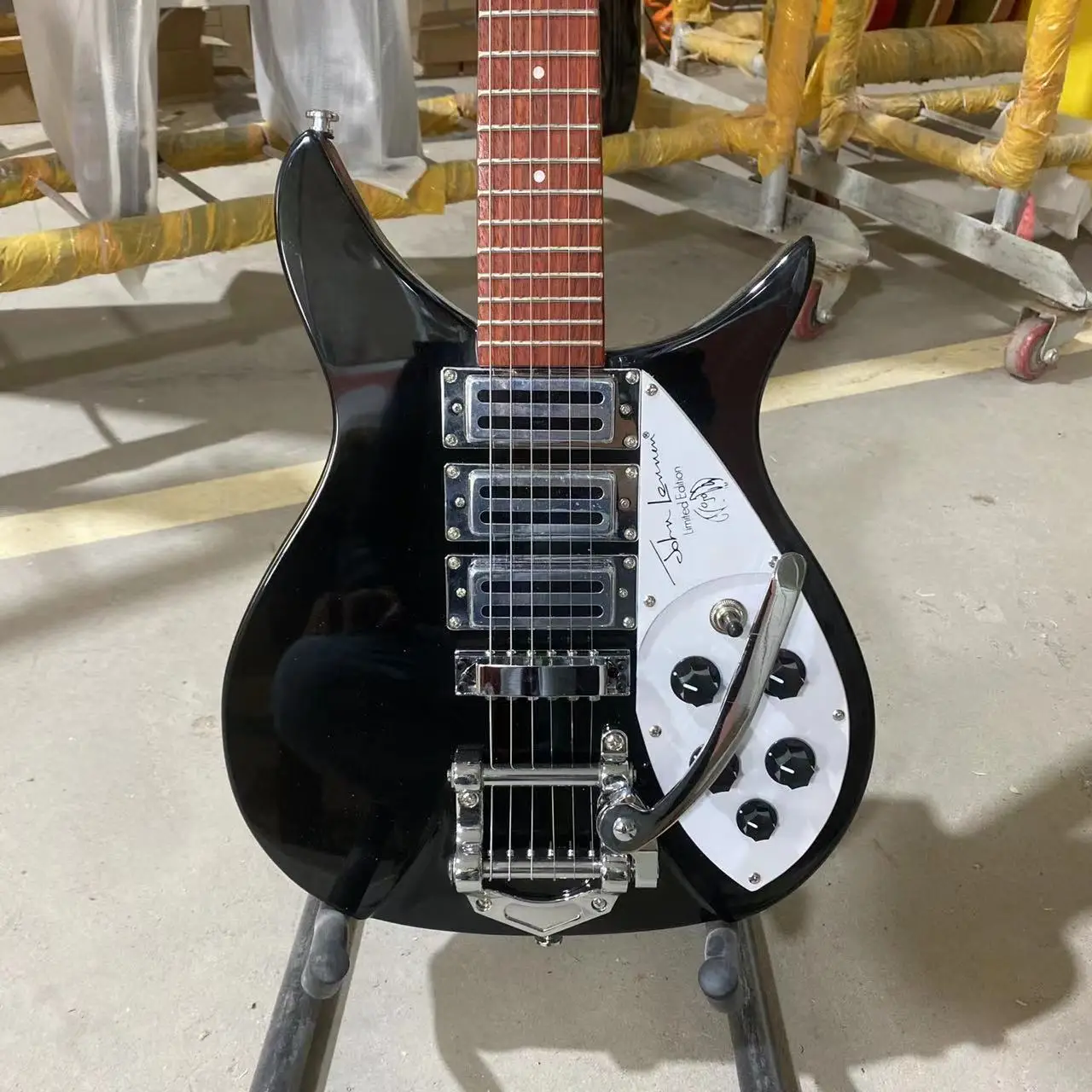 Chitarra Elettrica Rickenbacker 325, Ponte Del Sistema Tremolos, Colore Nero, Firma John Lennon, Spedizione Gratuita