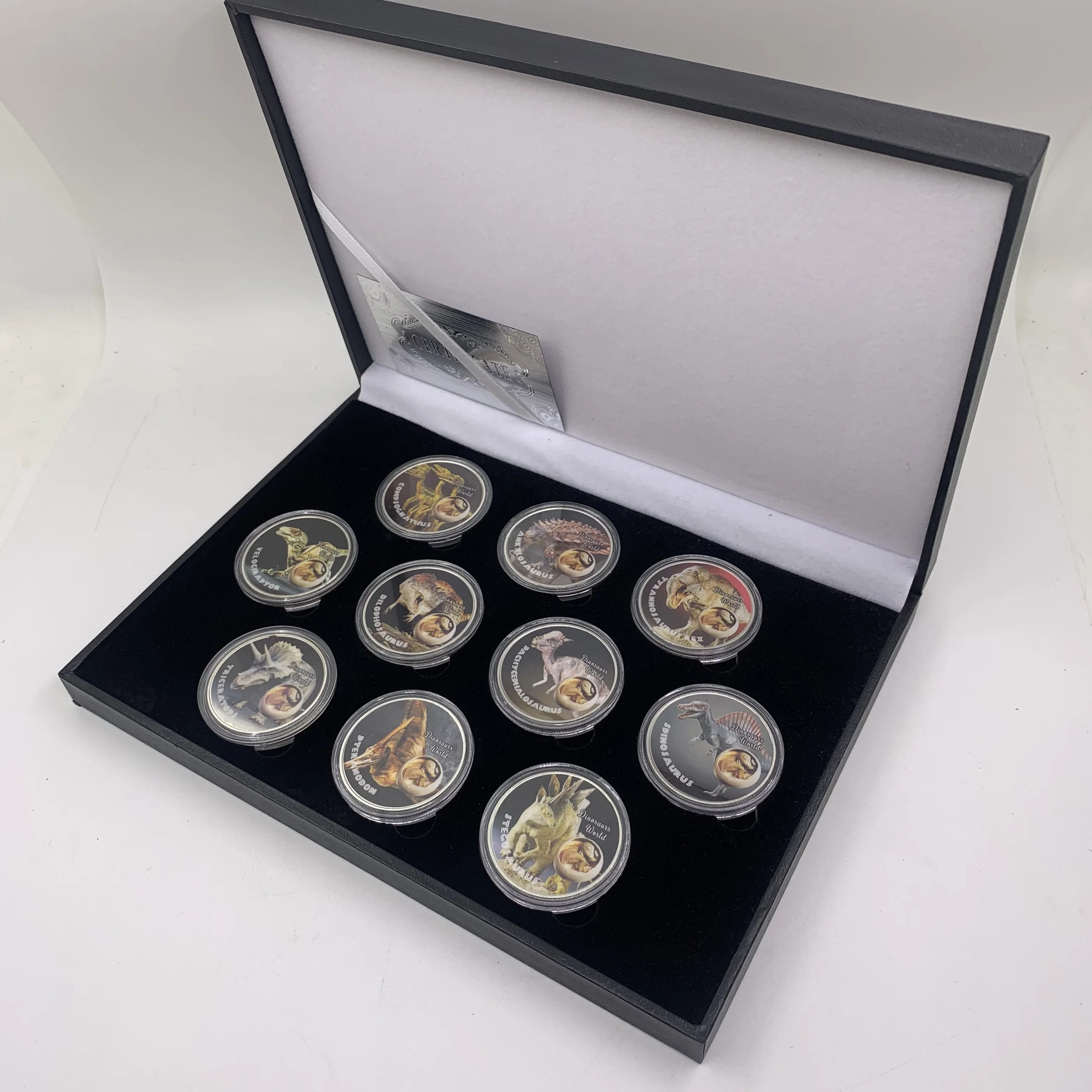 10Pcs Tyrannosaurus Rex Monete Commemorative Jurassic World Dinosaur Spinosaurus Silver Plated Challenge Coins Collection
