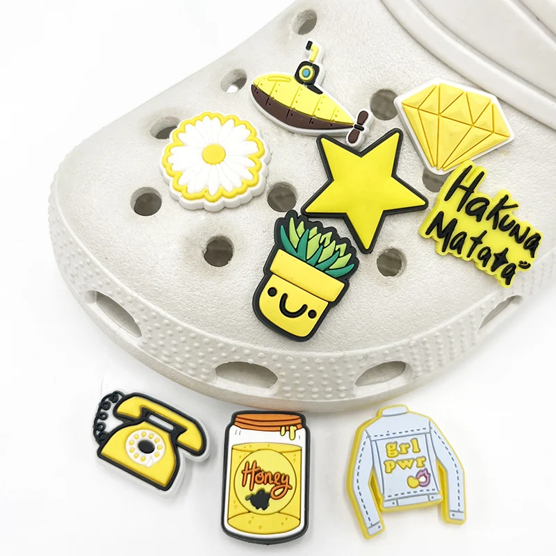 Yellow Submarine Pvc Shoe Charms Decorazioni Star Daisy Diamond Phone Accessori Per Scarpe Starfish Shoes Buckle Croc Jibz