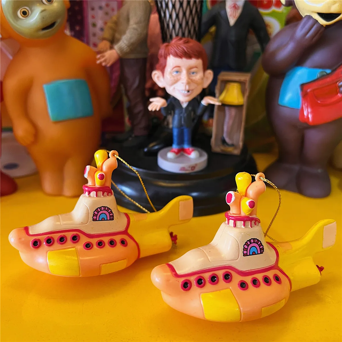 10*6Cm Colore Giallo Sottomarino Action Figure Doll Pvc Cartoon Model Doll John Paul Lennon