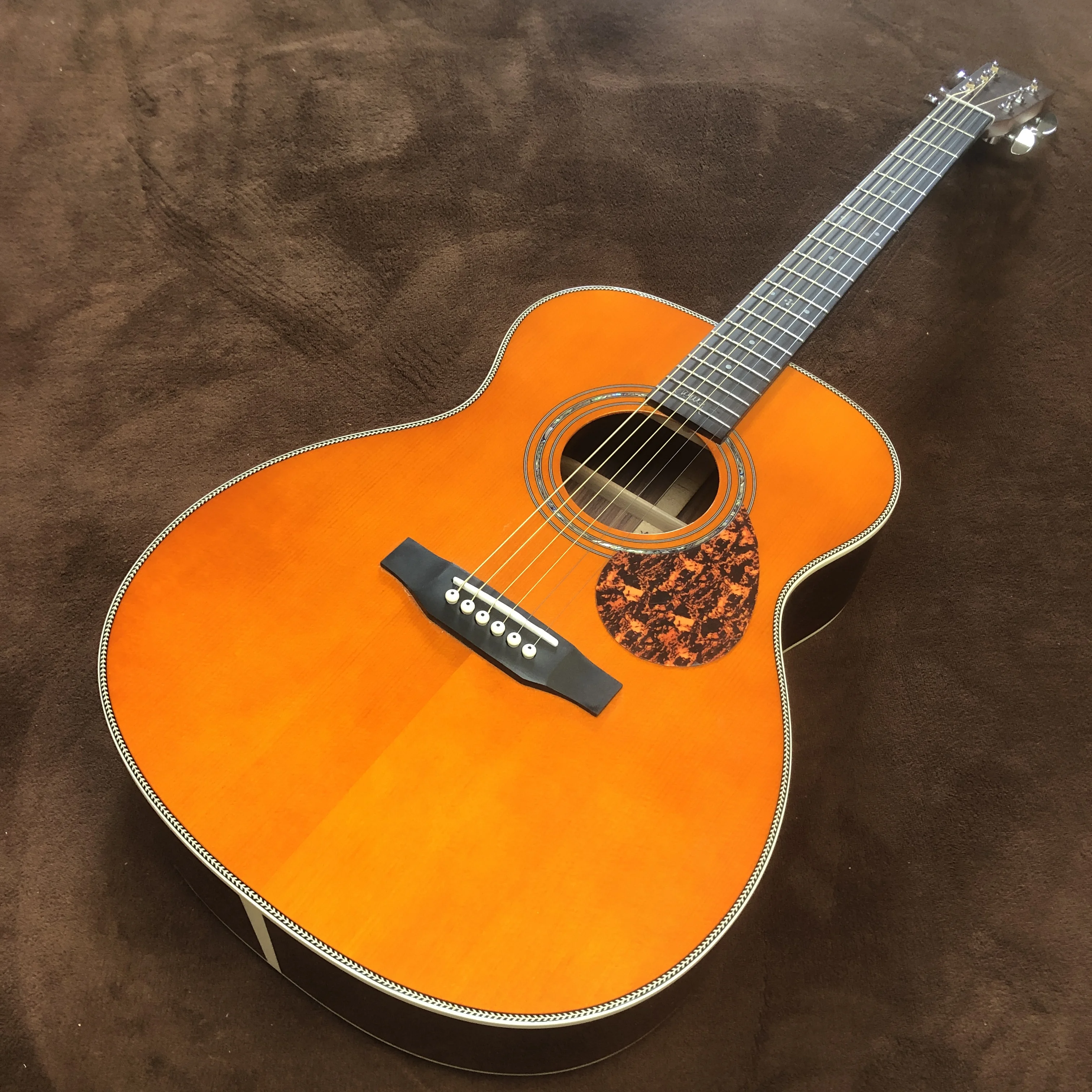 Chitarra Acustica In Legno Massello Con Profilo In Legno Massello Da 40 Pollici Serie Om