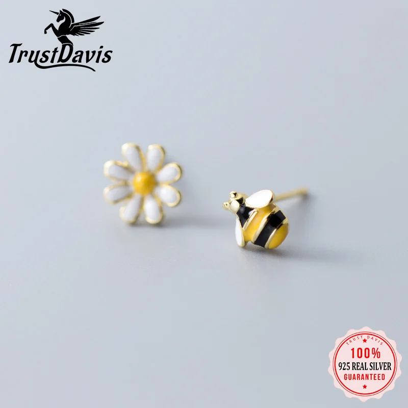Trustdavis Genuine 100% 925 Sterling Silver Sweet Asimmetrico Bee Flowers Orecchino A Bottone Per Le Donne Fine Wedding Jewelry Gift Ds1873
