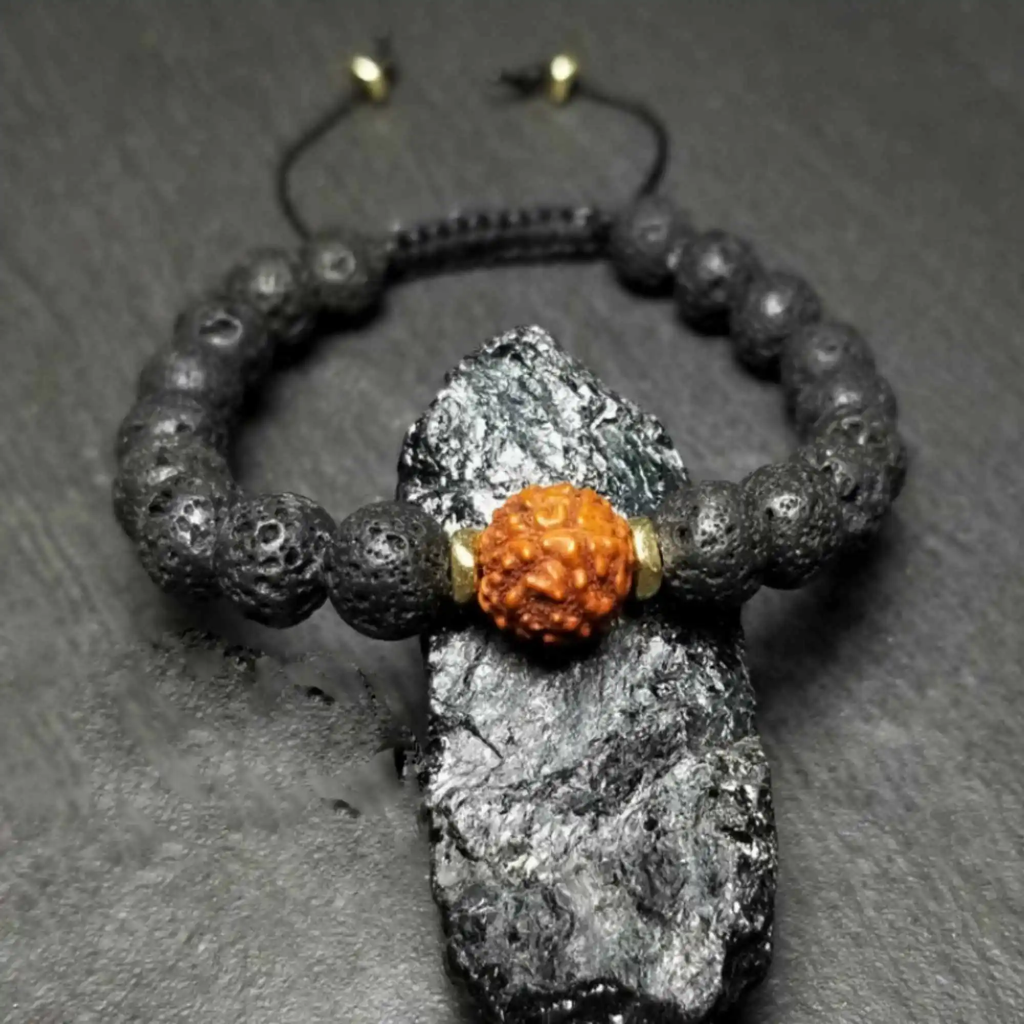 Natural 8Mm Black Lava 6Mm Marrone Rudraksha Mala Bracciale Gioielli Fai Da Te Dark Matter Classico Braccialetto Mentale Emotivo Chic Incandescente
