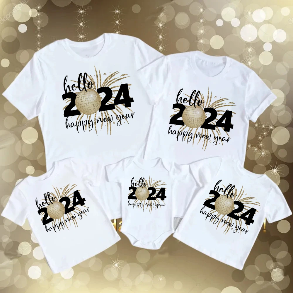 Ciao 2024 Happy New Year Family Matching Outfits Dad Mom Kids Shirt Baby Body Family T-Shirt Holiday Party Family Clothes