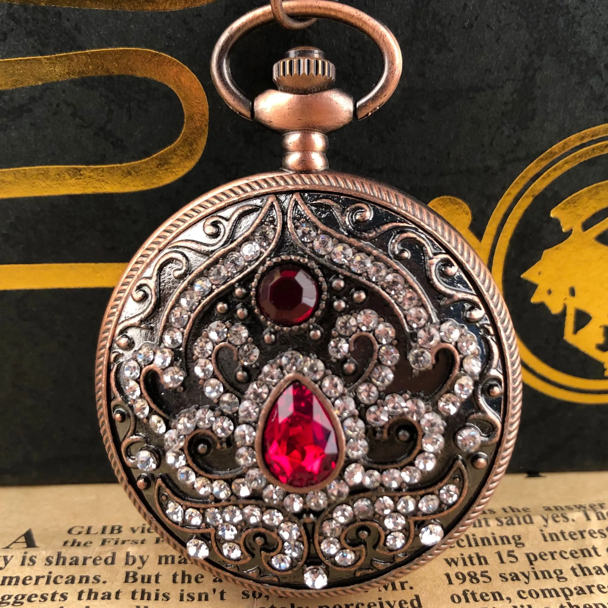 Vendita Calda Classic Ladies Quartz Pocket Watch Collection Souvenir Elegante Ladies Maglione Catena Orologio Collana Pendente Regalo