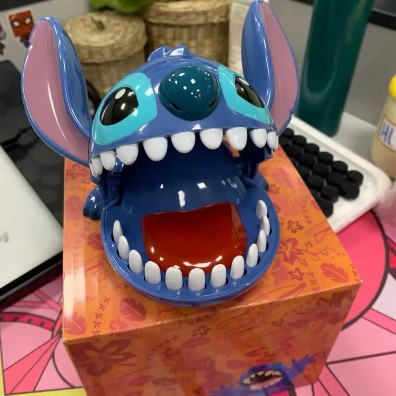 16Cm Disney Stich Bite Finger Figures Stitch Dentista Push Teeth Divertente Gioco Modello Giocattoli Regali Di Compleanno Regali Giocattolo