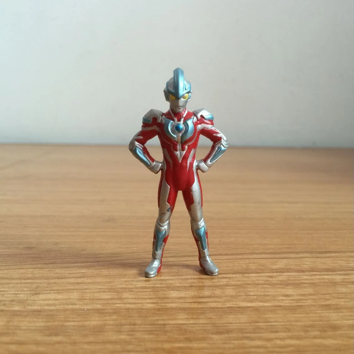 Genuino Ultraman Ginga Ultraman Galaxy Ultraman Box Egg Decoration Action Figure Giocattoli Del Prodotto Finito