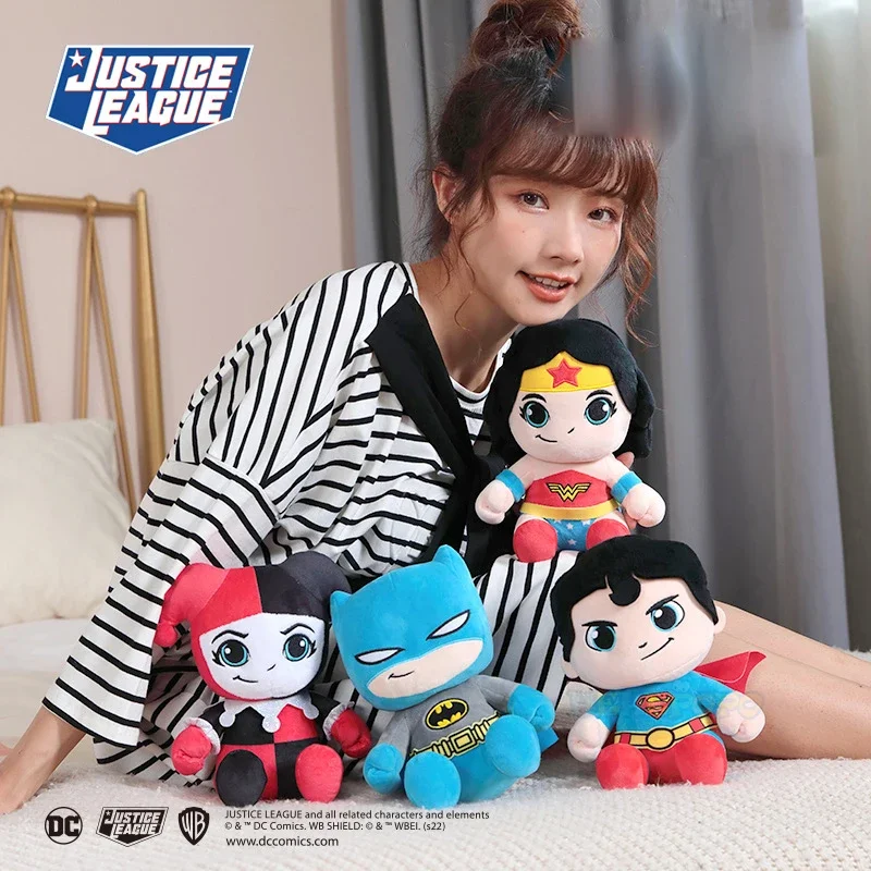 Genuine Justice League Superman Plush Co-Branded Teddy Bear Doll Toy Cute Anime Movie Peluche Doll Regalo Di Compleanno