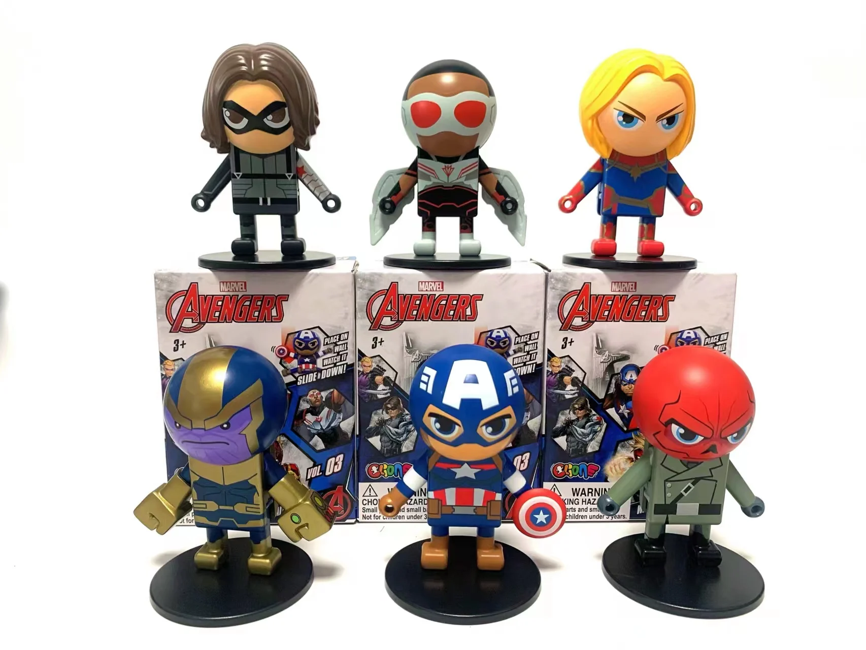 Marvel Avengers Dynamic Wall Climbing Thanos Captain American Falcon Winter Soldier Dolls Regali Toy Model Anime Figures Collect