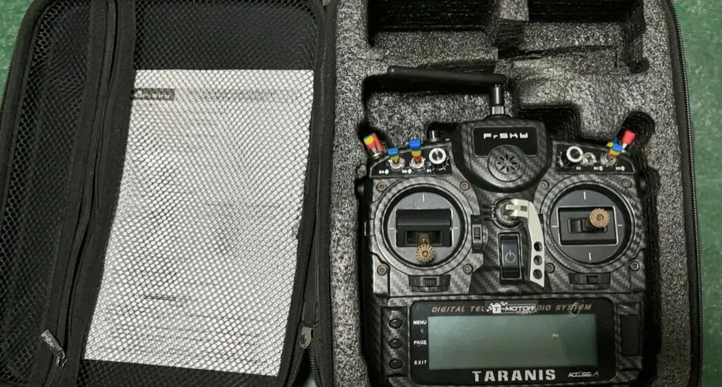 80% Nuovo Frsky Taranis X9D Plus Se Carbon Special Hall Sensor Trasmettitore Cardanico Sistema Radio Telecomando Per Fpv Racing Drone