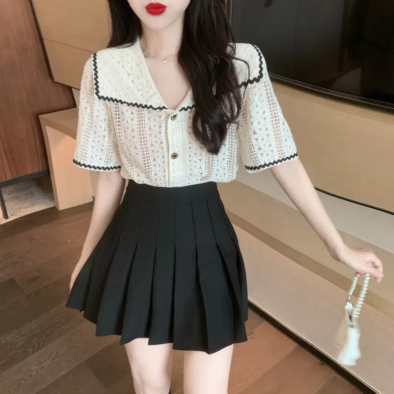 Set Di Abiti Da 2 Pezzi Di Moda Estiva Dolce Colletto Per Bambole Scava Fuori Camicia Di Pizzo E Mini Gonna A Pieghe A Vita Alta Chic Lady Abiti Sexy 