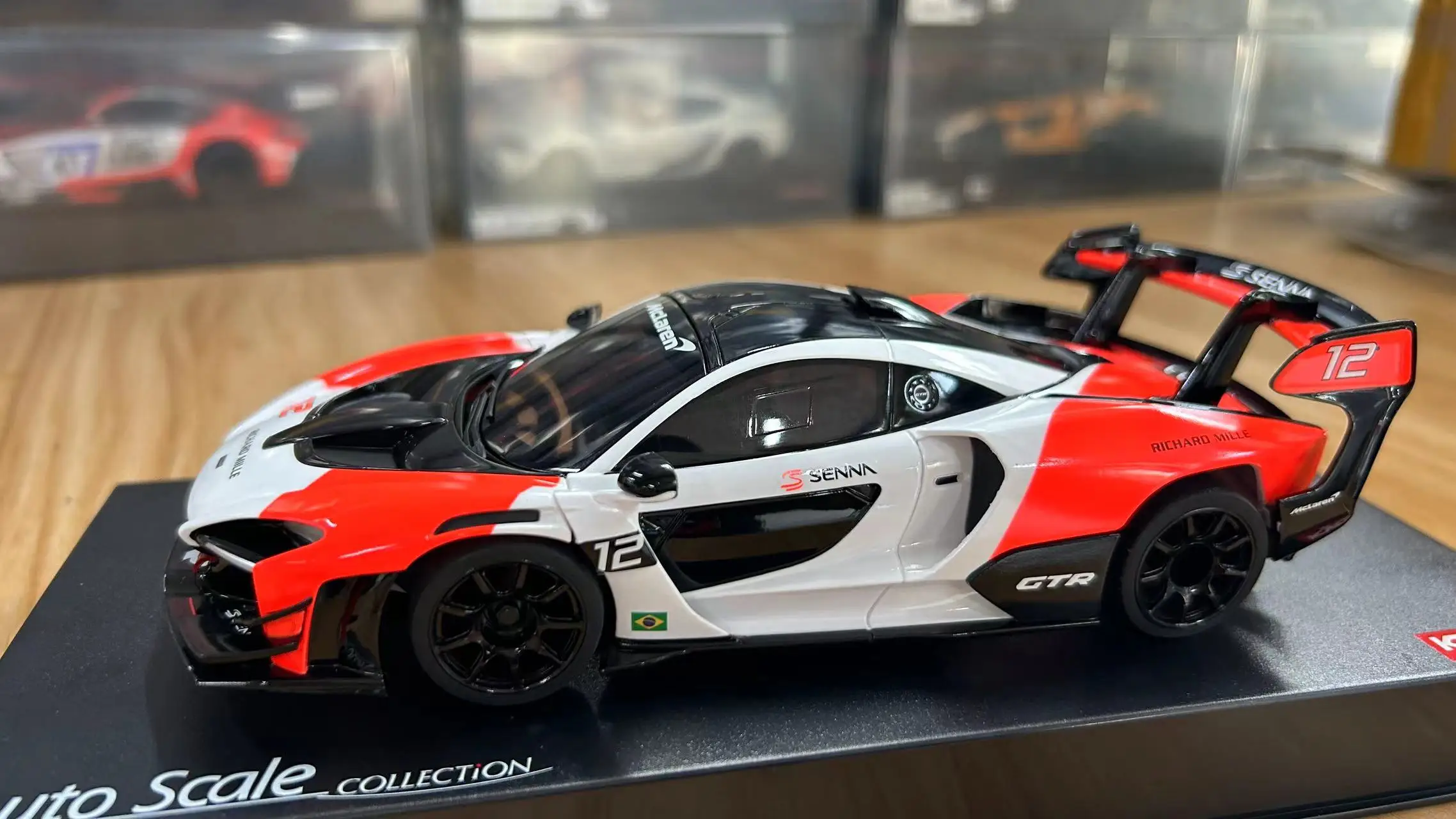 Kyosho Mini Z Body Mr-03W-Mm Mclaren Senna Gtr Bianco/Rosso Muslimate