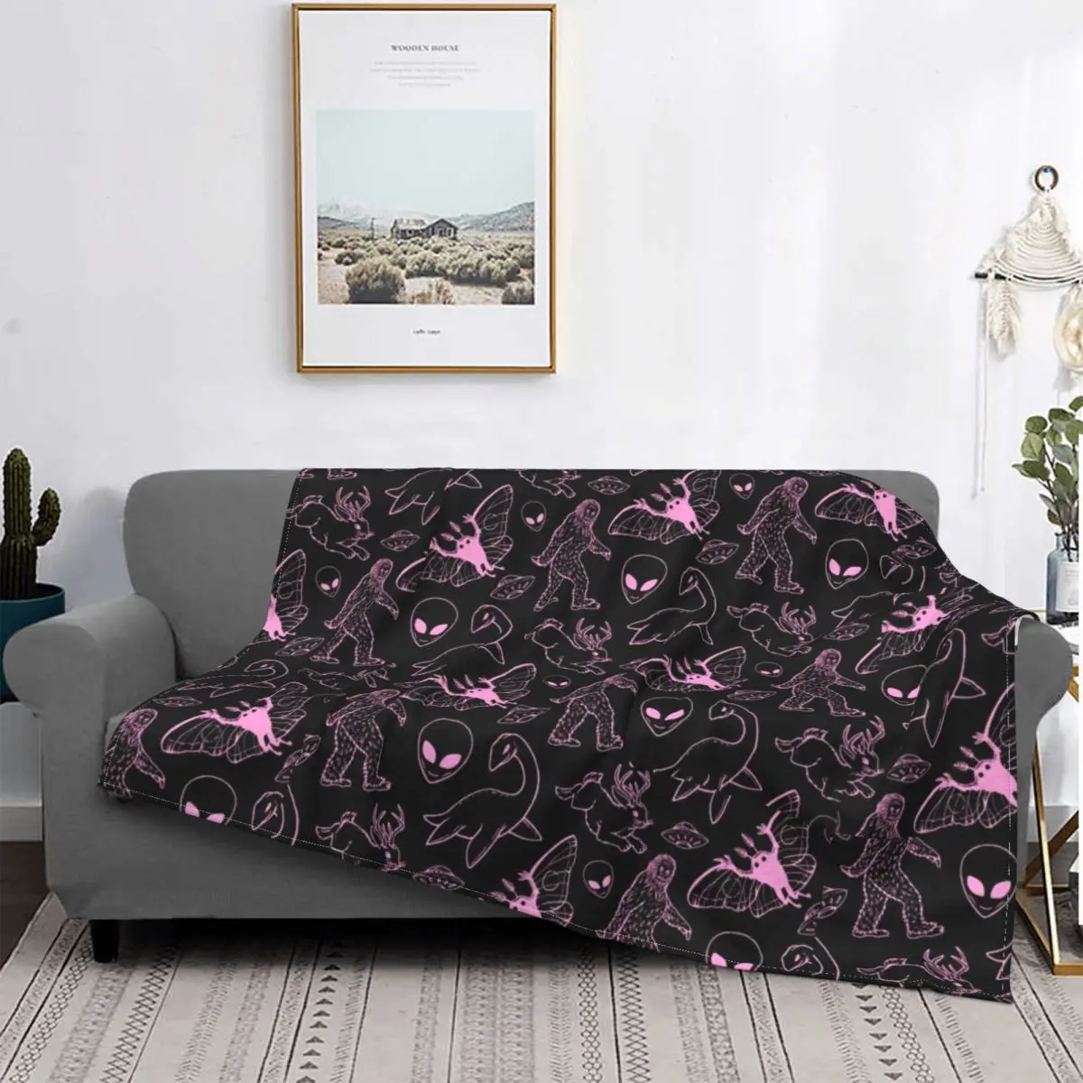 Bigfoot Mothman Ufo Cryptid Pattern Blankets Fleece Throw Blankets Summer Air Conditioning Personalised Soft Warm Bedspreads