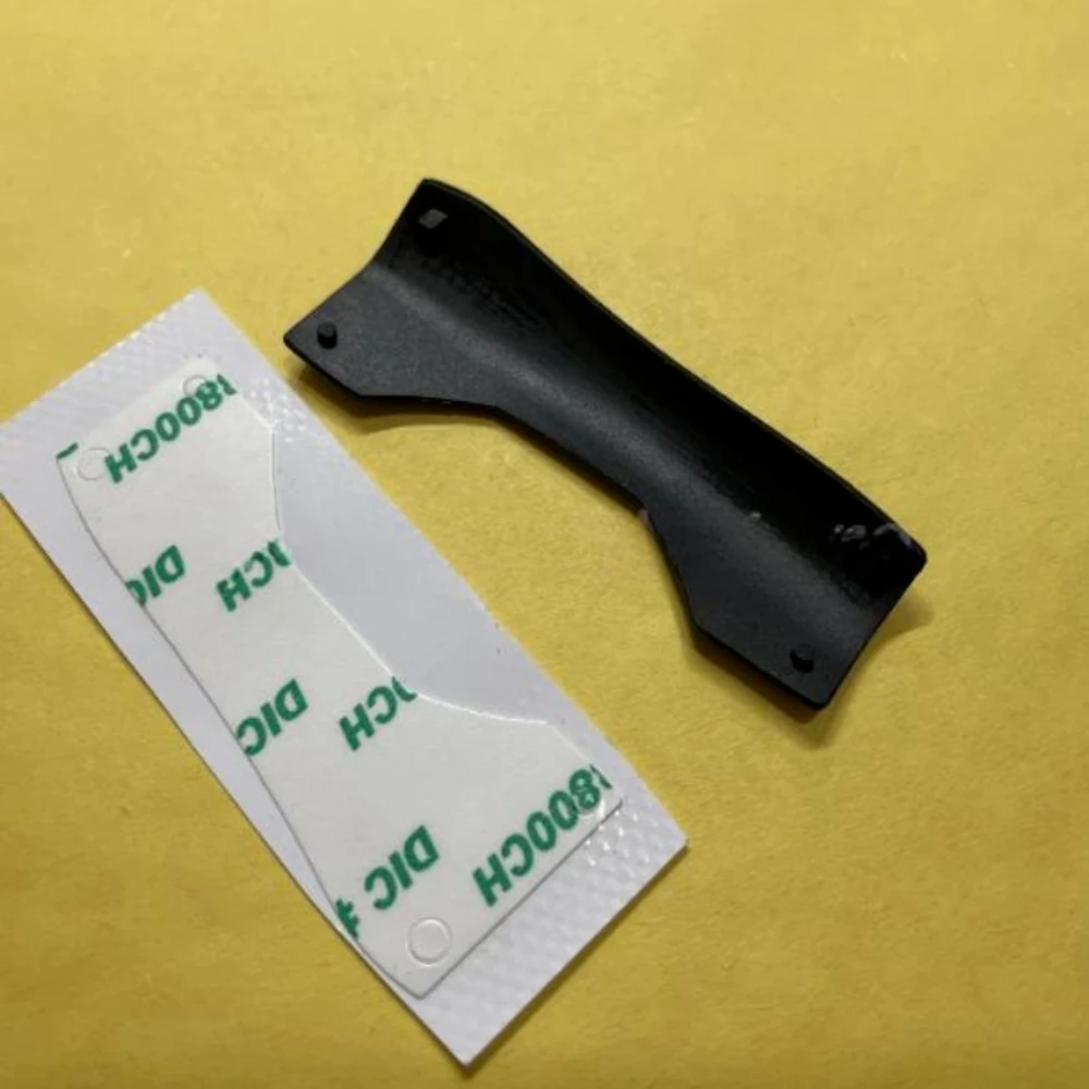 Nuovo Cf Memory Card Slot Cover Lip Rubber Per Nikon D810 D810A Parte Di Ricambio