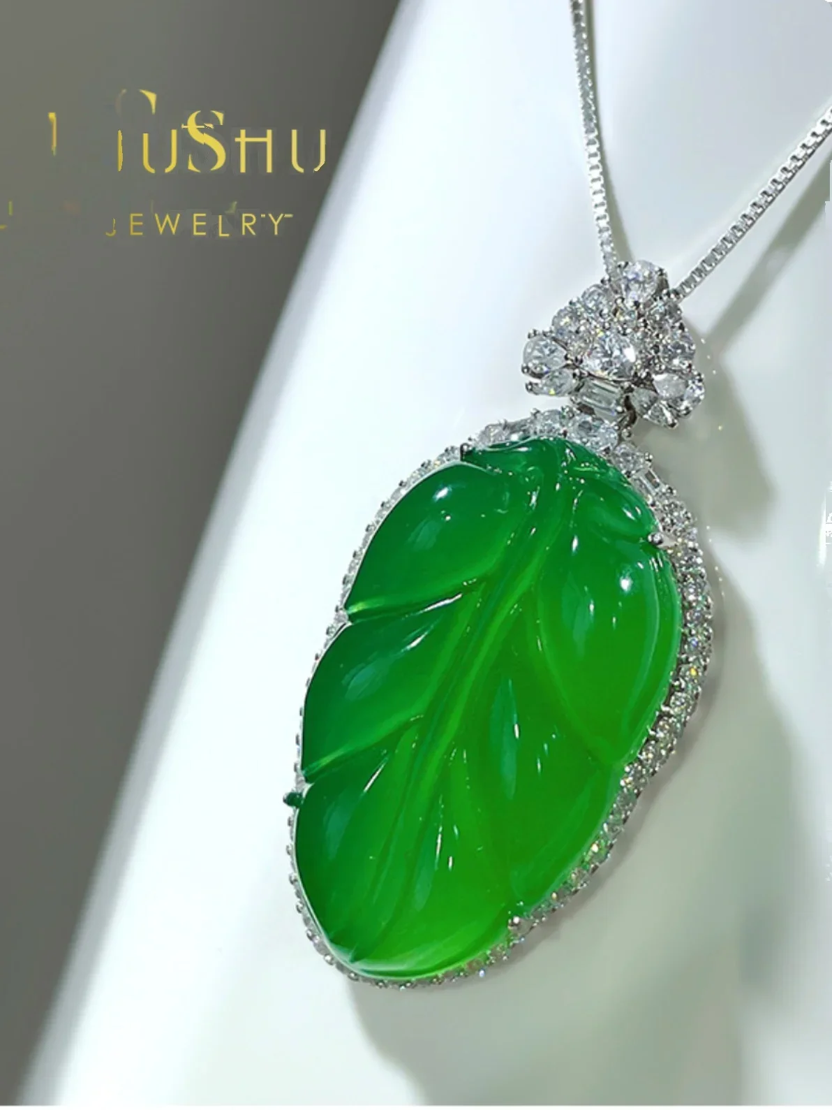 Desire Seiko Ice Seed Natural Brazilian Green Calcedonio Leaf Large Pendant Jade 925 Silver High Carbon Diamond Inlay