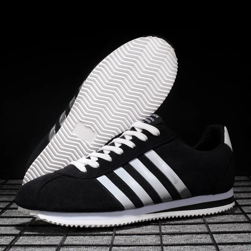 2022 New Summer Black Triple S Keep Running Shoes Uomo Trainers Low Traspirante Canvas Retro Scarpe Sportive Da Uomo Tenis Para Hombre
