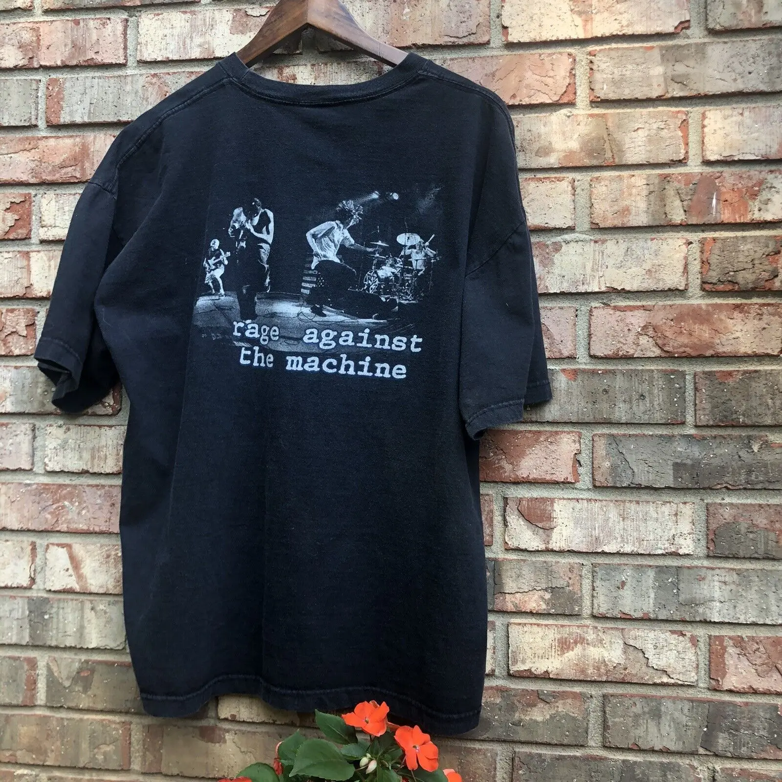 Vintage Rage Contro La Macchina Giant Brand Graphic Black T-Shirt Taglia Xl