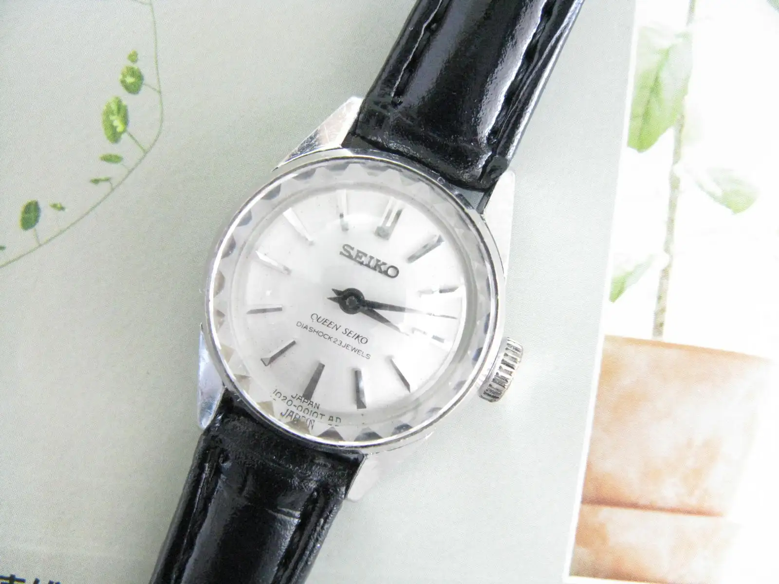 Caleidoscopio "Seiko Queen" Orologio Da Donna Vintage Con Rotolo A Mano (Dia Shock)