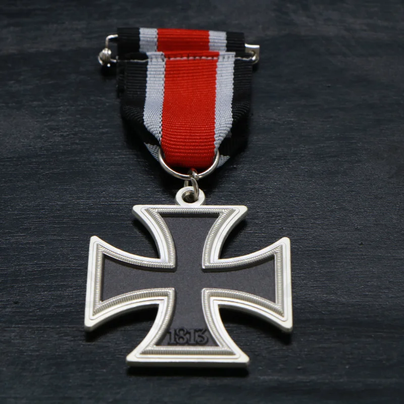 Distintivo Per Medaglia Croce In Ferro Germania 1939 Di Seconda Classe Con Decorazione Per Ventaglio Militare A Nastro Deutschland Eisernes Kreuz Ii. 