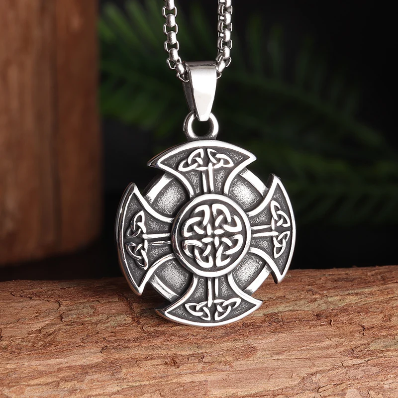 Vintage Viking Celtic Knot Irish Cross Shield Collana Con Ciondolo Uomo Donna Punk Trend Amuleto Gioielli Regalo