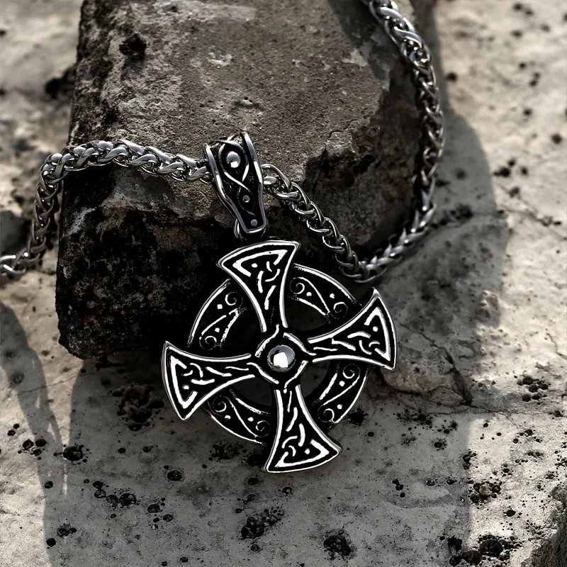 New Vintage Viking Celtic Knot Cross Shield Amuleto Pendente Uomo Corda Catena Gioielli Regali