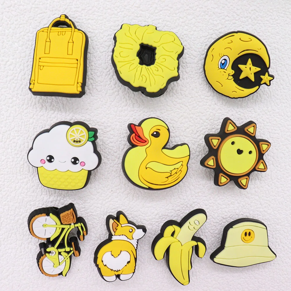 1-10Pcs Ciondoli Per Scarpe In Pvc Sun Bike Cake Duck Banana Dog Bag Moon Hat Croc Jibz Ornamenti Accessori Decorazioni Regalo Di Natale Per Bambini