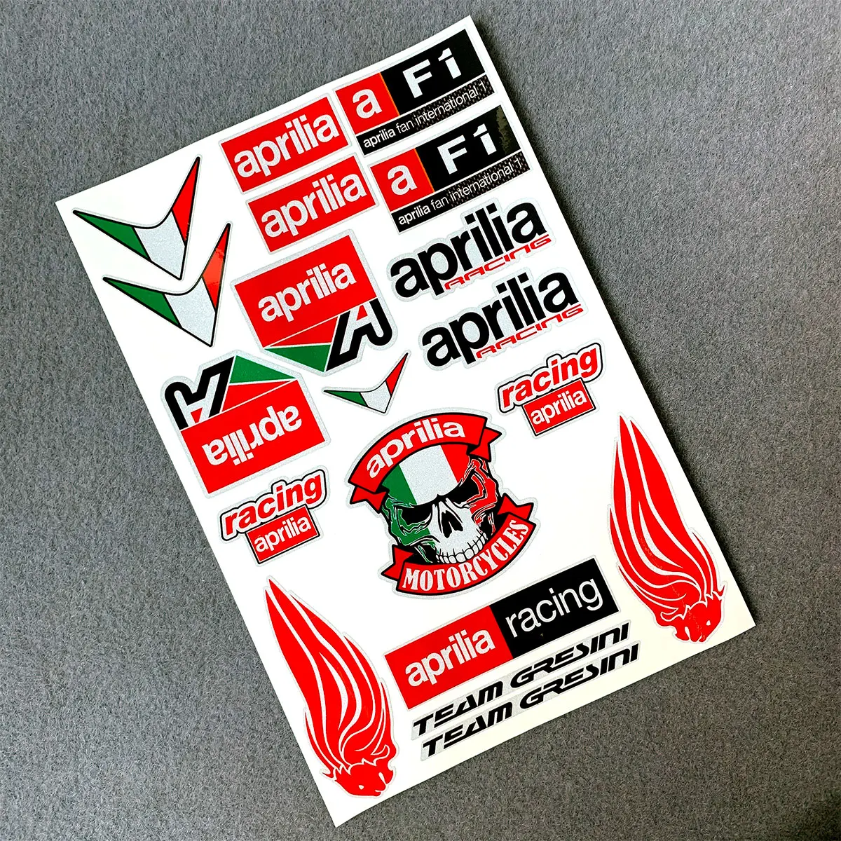 Per Aprilia Rs 660 Rs 125 Thunder V4 Tuareg 660 Adesivi Moto Altamente Riflettenti Decor Moto Body Helmet Decalcomania Accessori