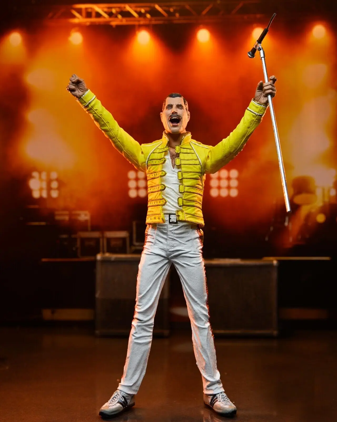Neca 7 "Freddy Mercury Queen Yellow Jacket 1986'S" Magic "Tour Action Figure Toys