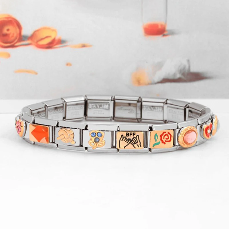 Top Fashion Eye Moon Star Fish Spider Poker Queen Charm Collegamenti Italiani Fit Bracciale Making