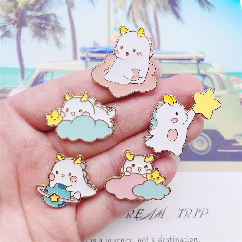 Cartoon Cute Animal Vintage Dragon Smalto Pins Colorful Planet Star Moon Cloud Rainbow Alloy Spilla Badge Fashion Women Jewelry