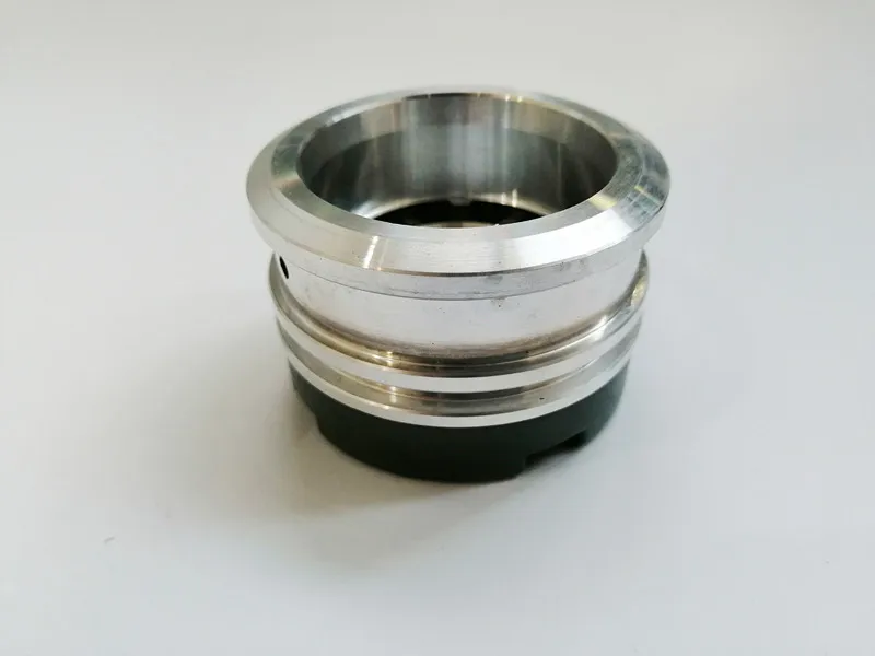 Calotta Inferiore Adatta Per Fuoribordo Yamaha E 40 Old 40Hp Marine Diesel Mu-1 676-45361 676-45361-00-94, 676-45361-01-94 676-45361-01-Ca