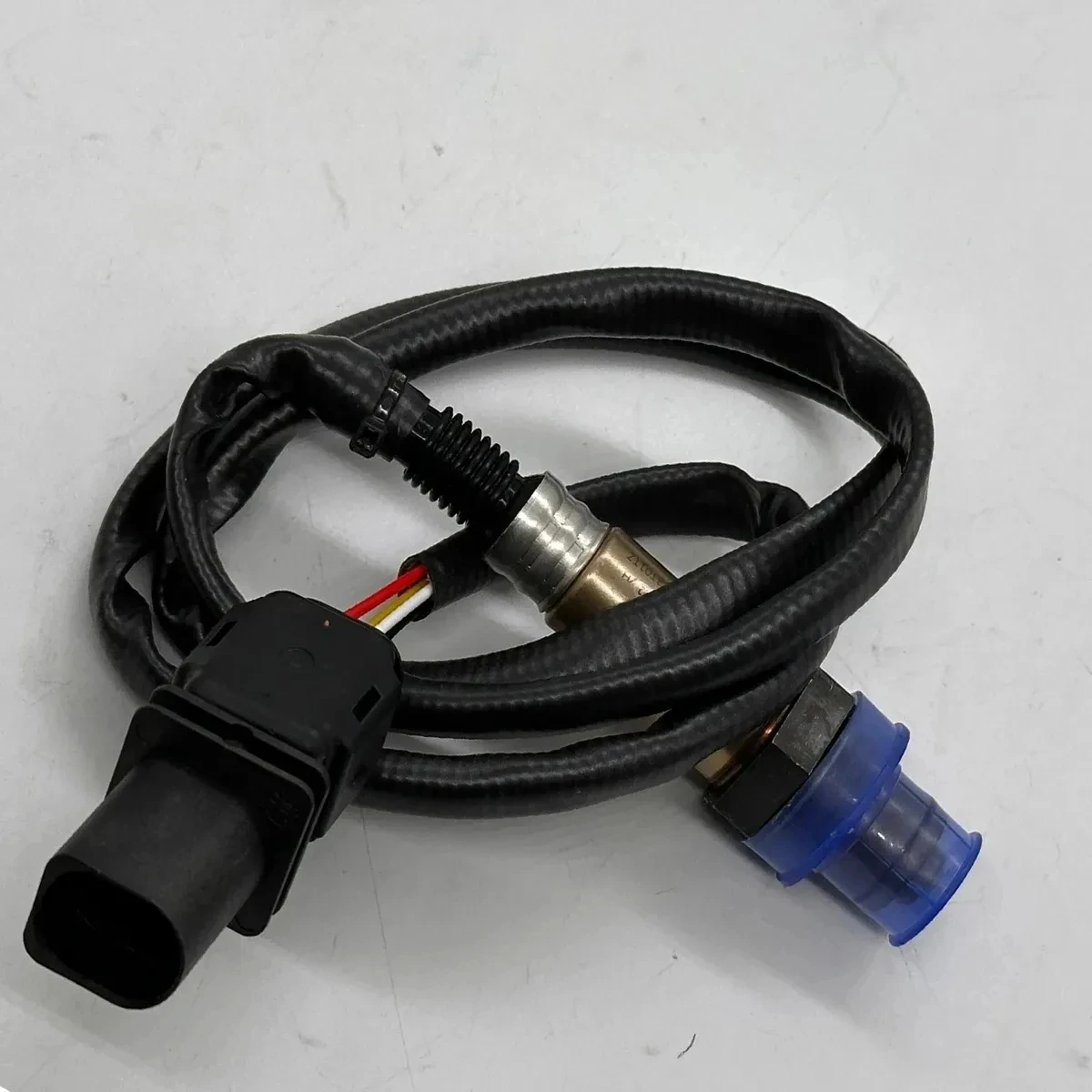 Nuovo Sensore Di Ossigeno Con Rapporto Carburante Aria A Banda Larga Bosch 0258017025 Di Alta Qualità Per Aem 30-4110 30-0300 17025