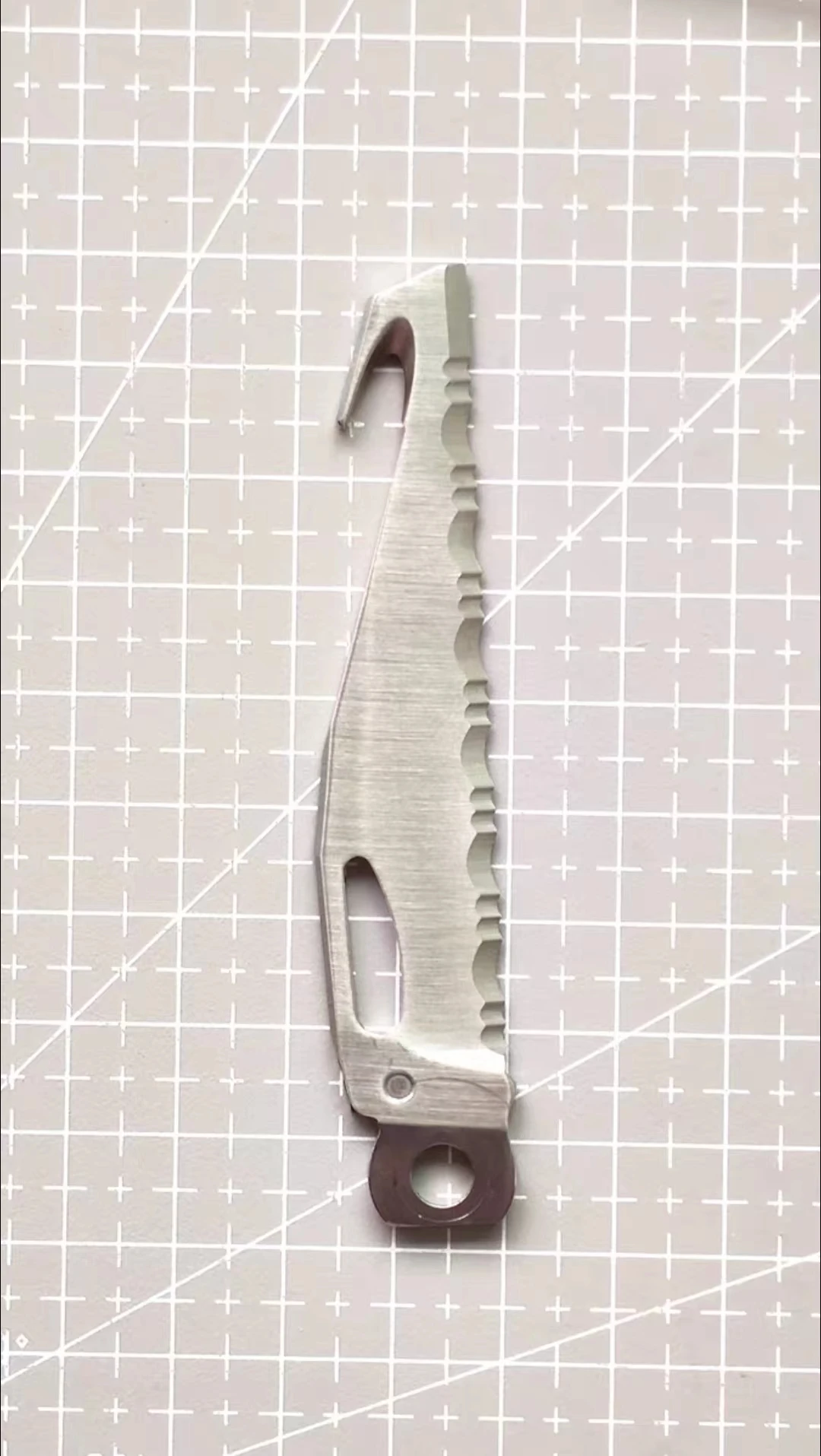 Lama Per Coltello Seghettata Di Ricambio Da 1 Pezzo Con Gancio Da Taglio Per Leatherman Charge Tti