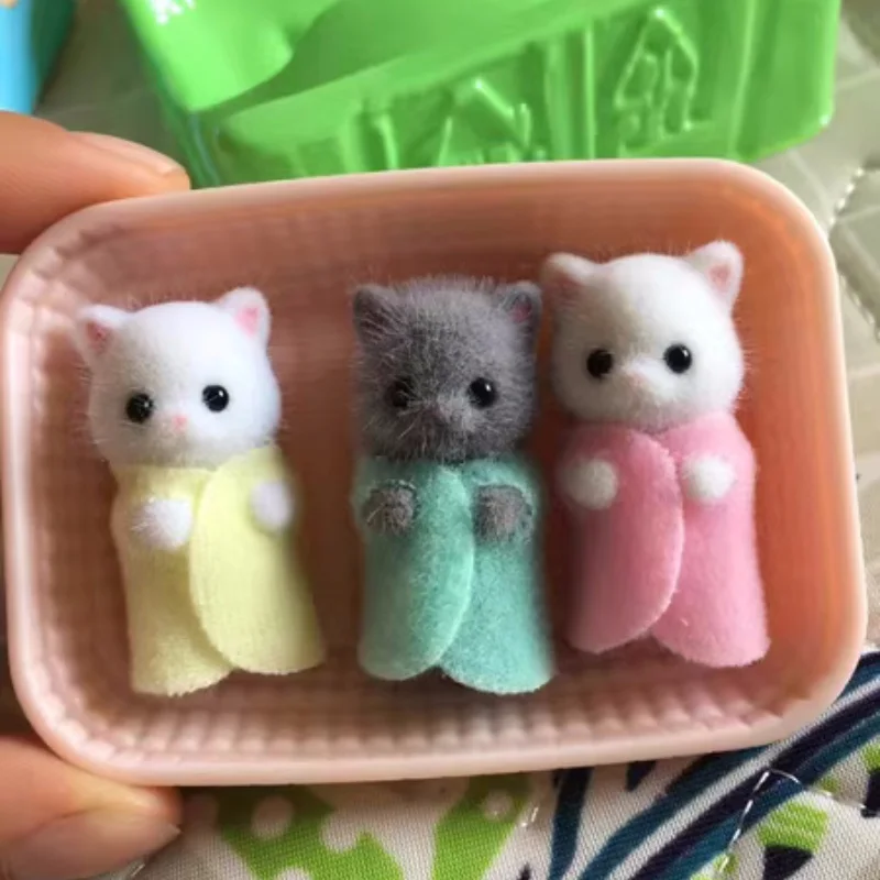 Sylvanian Family Dollhouse Furry Animal Persian Cat Triplette 3Pcs Figure In Box Sleepable Bed Cute Christmas Toy Gift Play