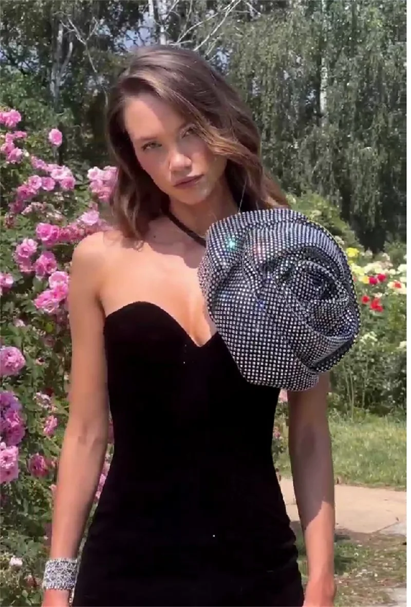 Crystal Shiny Women Prom Dress Sexy Mini Short Bandge Party Gown Sweetheart Lace Up Back 3D Flower Homcoming Robes In Stock