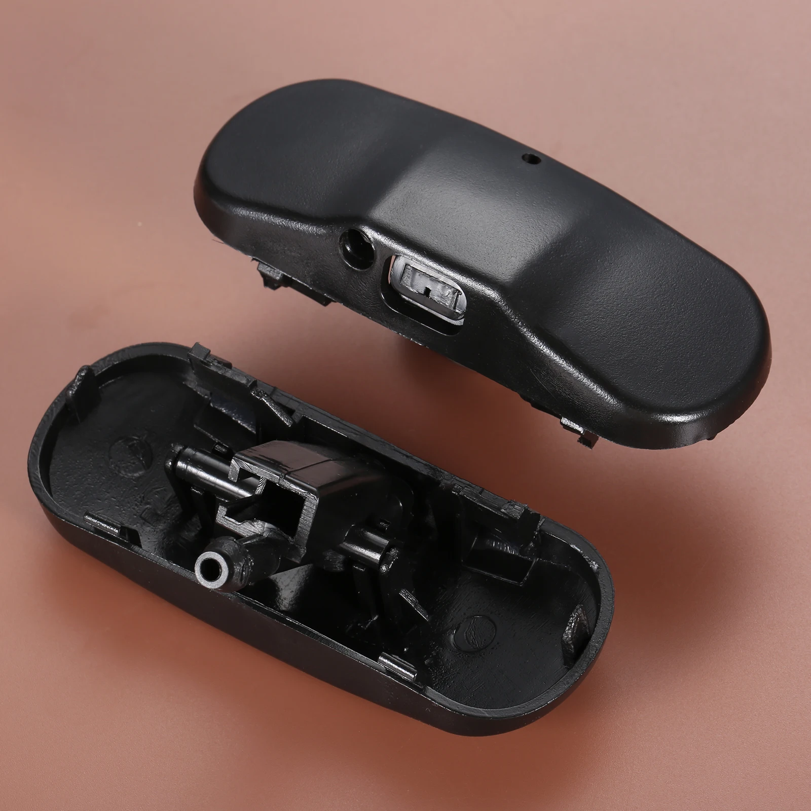 2 Pezzi Detergente Per Parabrezza Anteriore Ugello A Spruzzo D'Acqua Jet Per Passat B6 B7 Golf 5 Mk5 6 Mk6 Tiguan Touran Beetle Superb Seat Car Part