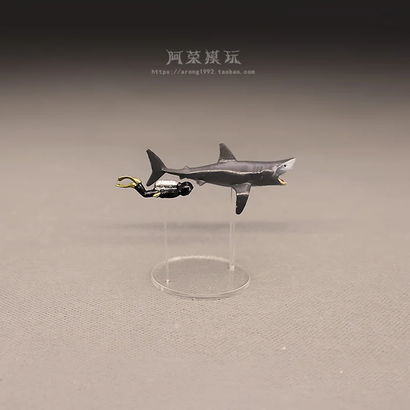 Miniature Ocean Diving Diver White Shark Action Figures Modello Underwater Sea Turtle Fish Acquario Decorazione Accessori Giocattoli