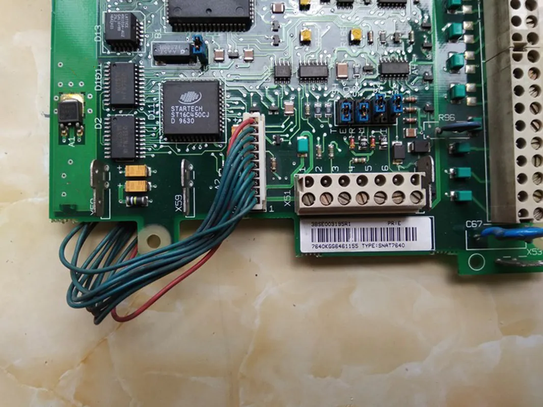 Drives Muslimate Acs-500 Vs Drive Board Spl7640 Asea Brown Boveri In Buone Condizioni