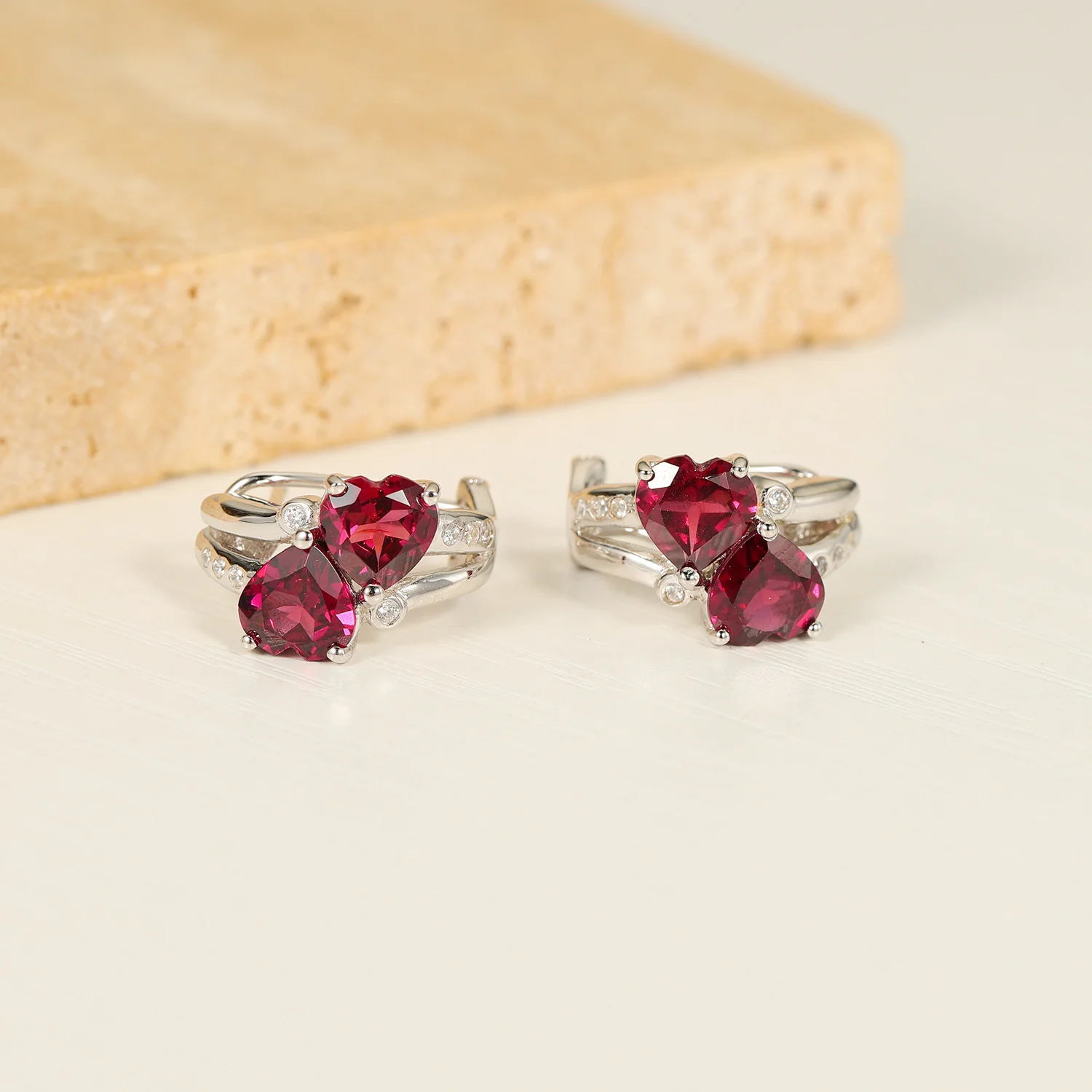 Brand Genuine Luxury Real Jewels 2023 New Natural Color 925 Sterling Silver Topa Garnet Crystal Classic Love Orecchini High Quali