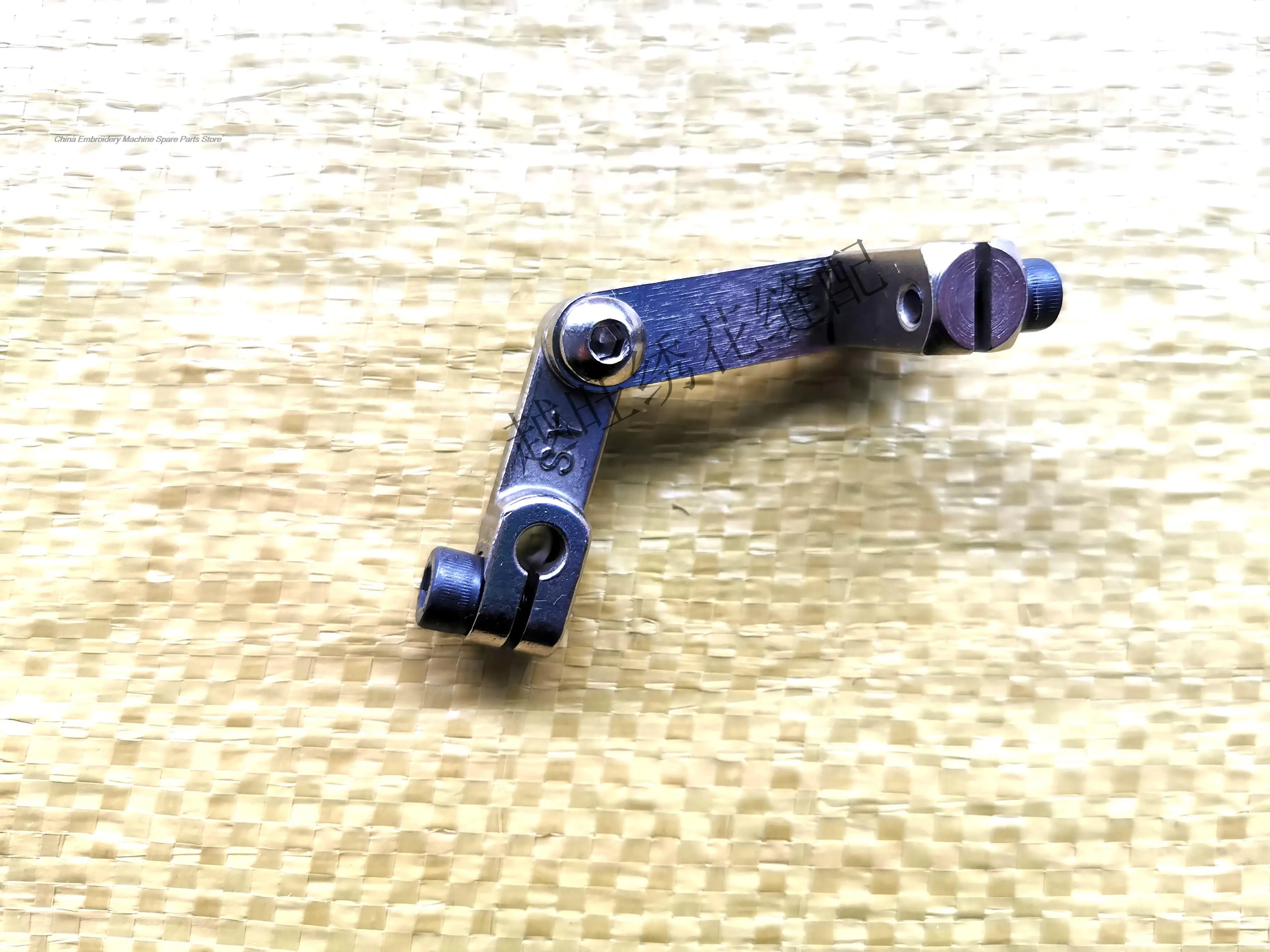 Wire Box Rotary Shuttle Box Pull Rod Cutter Albero Mobile Shuangyu Assembly Accessori Per Macchine Da Ricamo Per Computer Di Alta Qualità