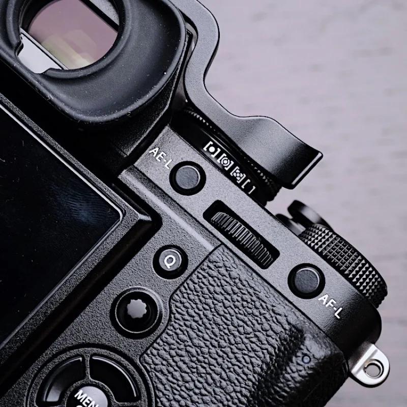 Newest Thumb Rest Thumb Up Thumb Grip Hot Shoe Cover For Fujifilm Xt3 Fuji X-T3  Red Black Silver