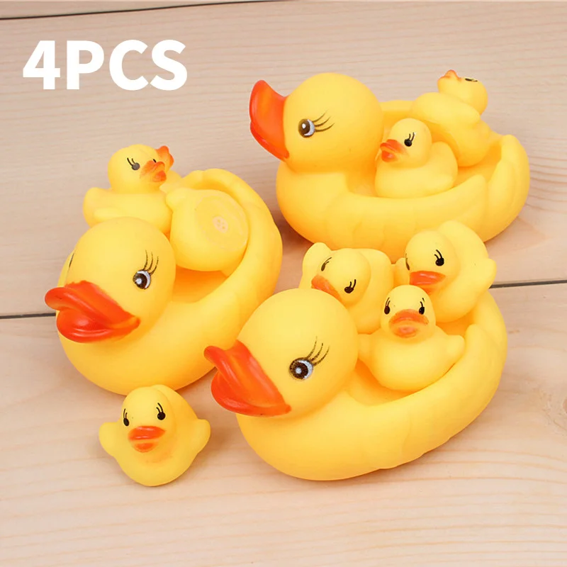 4Pcs Cute Duck Baby Bath Toys Little Yellow Duck Con Squeeze Sound Sonaglio Soft Rubber Water Toy Bambini Summer Bagno Gift