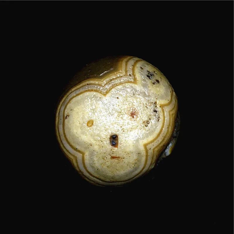 Pietra Rara Naturale Alashan Gobi Agata Per Gli Occhi Della Pelle Gialla O Vecchia Per La Maniglia Del Palmo Gioca Con Cristalli Minerali Gobi Perline
