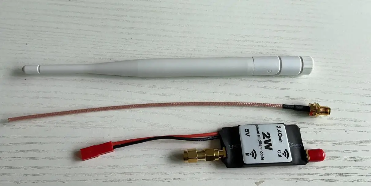 Amplificatore Di Segnale Radio 2.4G 2W Booster + Antenna Per Phantom Frsky Futaba Wfly Flsky I6 Trasmettitore Tx Extend Range
