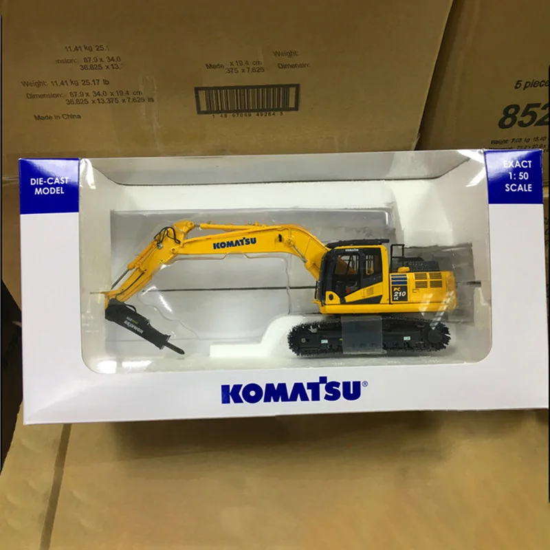 Diecast Alloy 1:50 Scale Komatsu Pc210Lc-11 Breaking Hammer Truck Engineering Vehicle Model For Adult Classic Collection Display